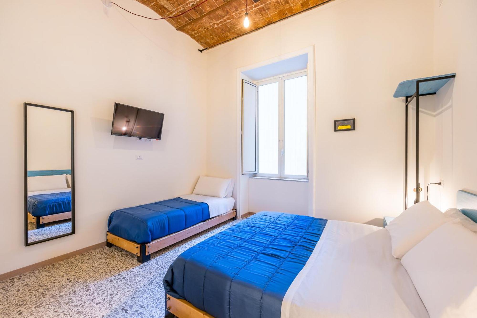 Via Milano Central Station Apartment Napoli Eksteriør billede