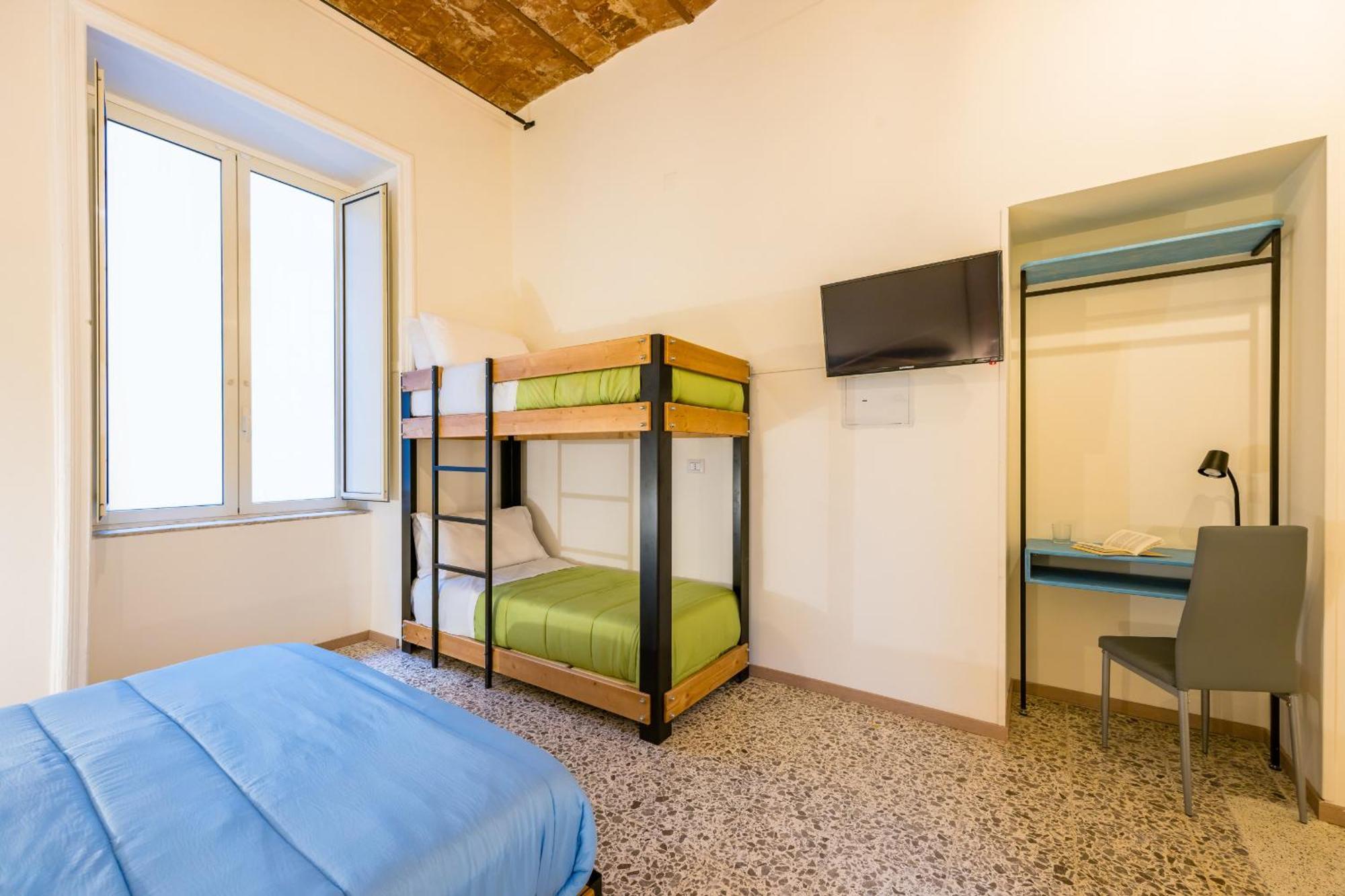 Via Milano Central Station Apartment Napoli Eksteriør billede