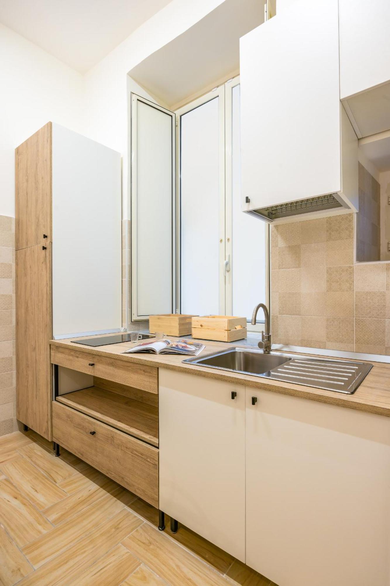Via Milano Central Station Apartment Napoli Eksteriør billede