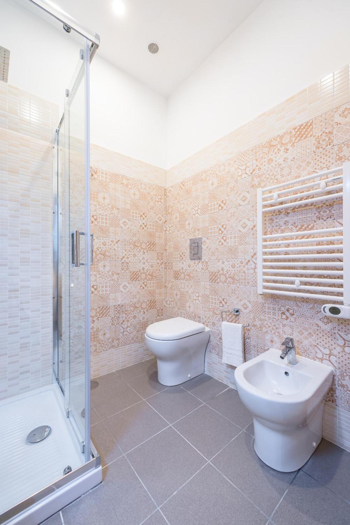 Via Milano Central Station Apartment Napoli Eksteriør billede